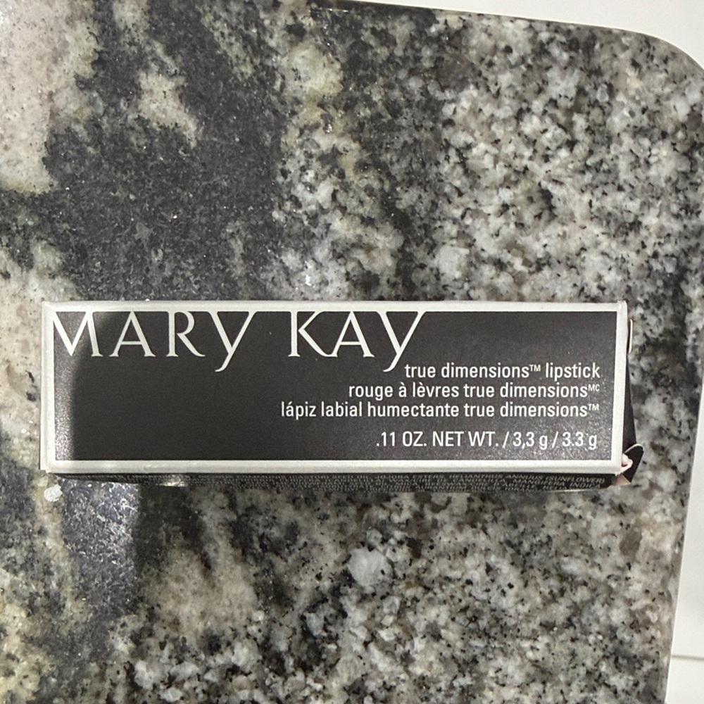 Mary Kay True Dimensions Lipstick in Tuscan rose NEW IN BOX